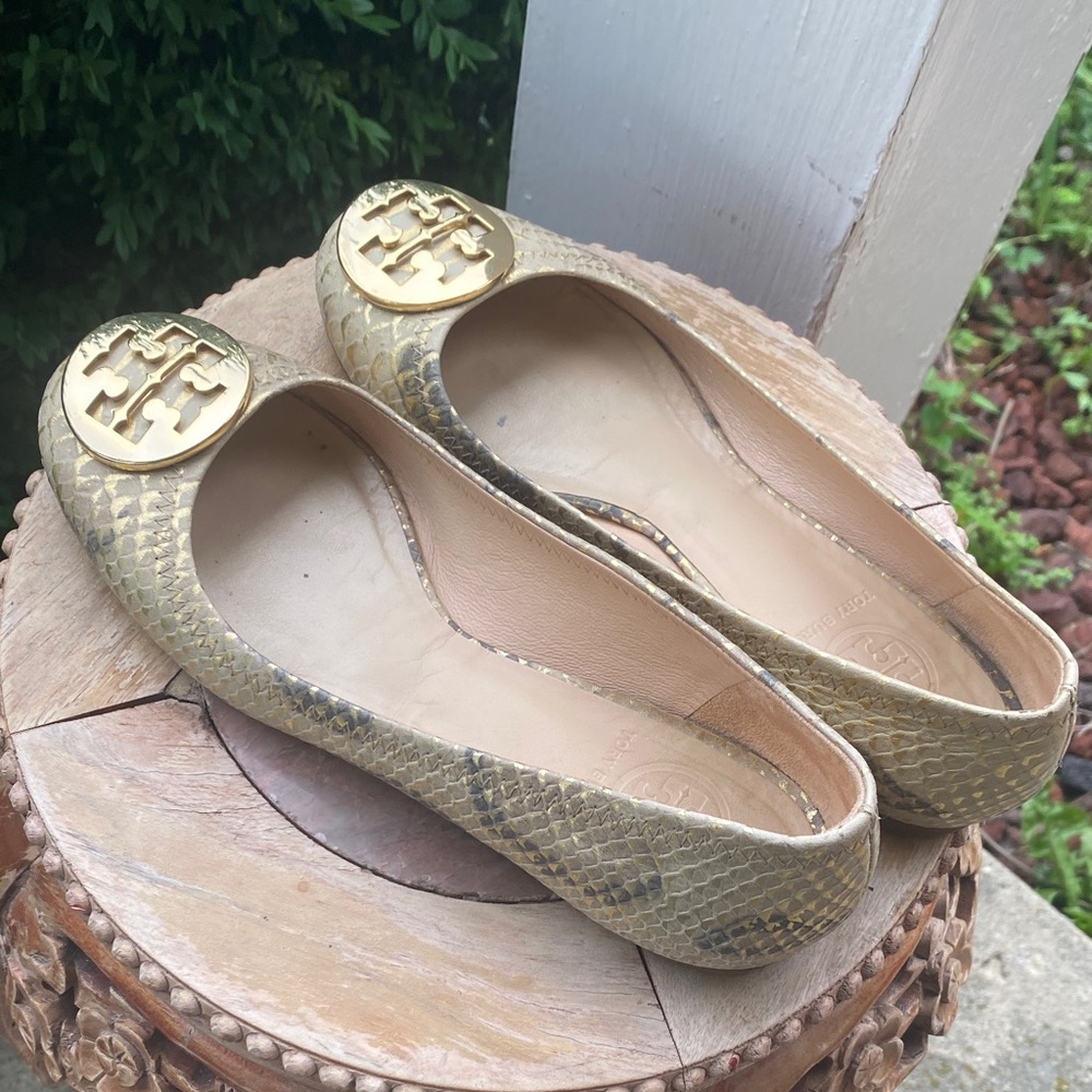 Tory Burch Metallic Gold Snake-Print Reva Flats size:7 made in Brazil